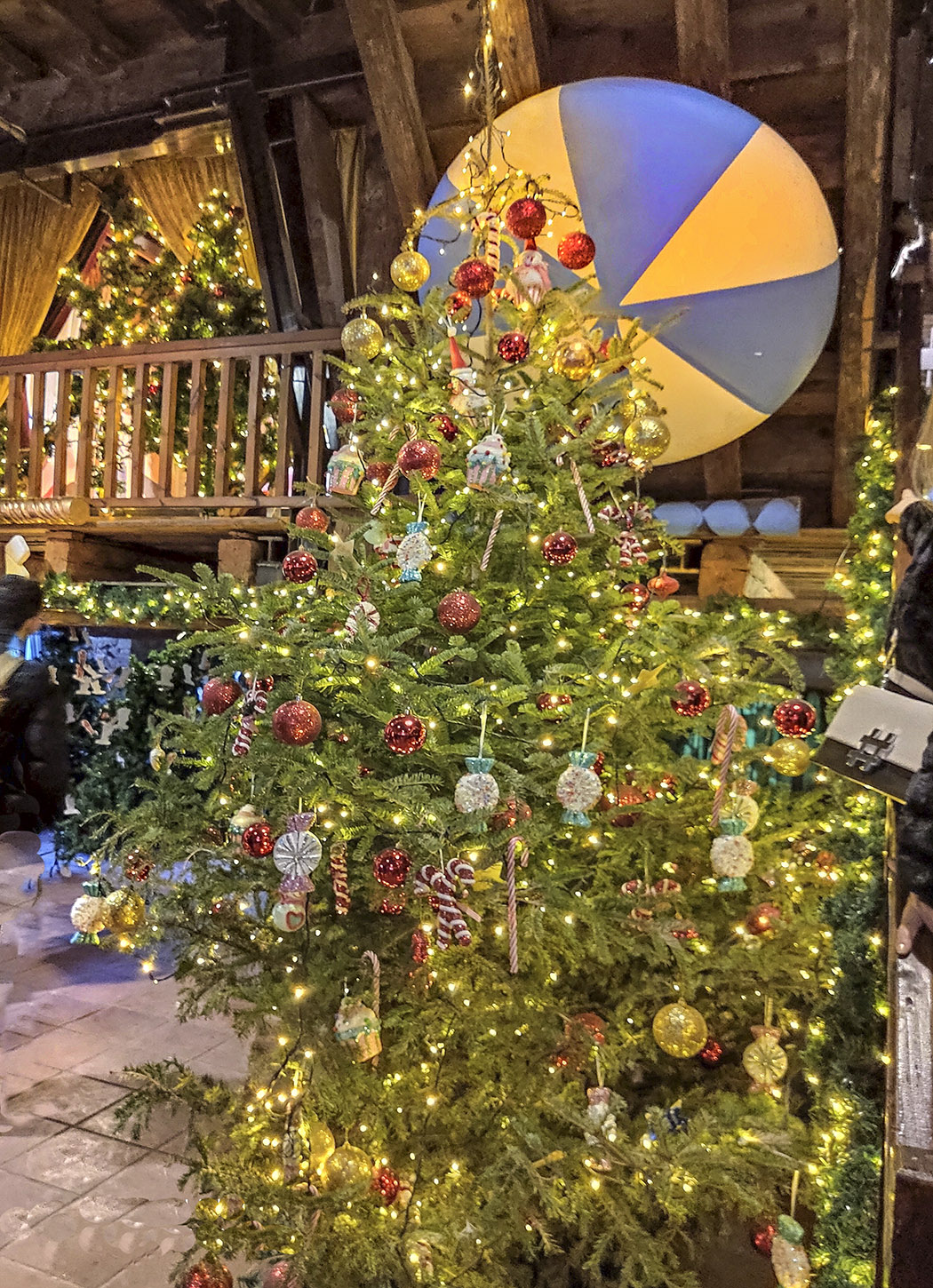 Ω-ΕΛΑΤΟ-Christmas-tree-.-Ελατο-στο-Μυλο-των-Ξωτικών-στα-Τρικαλα