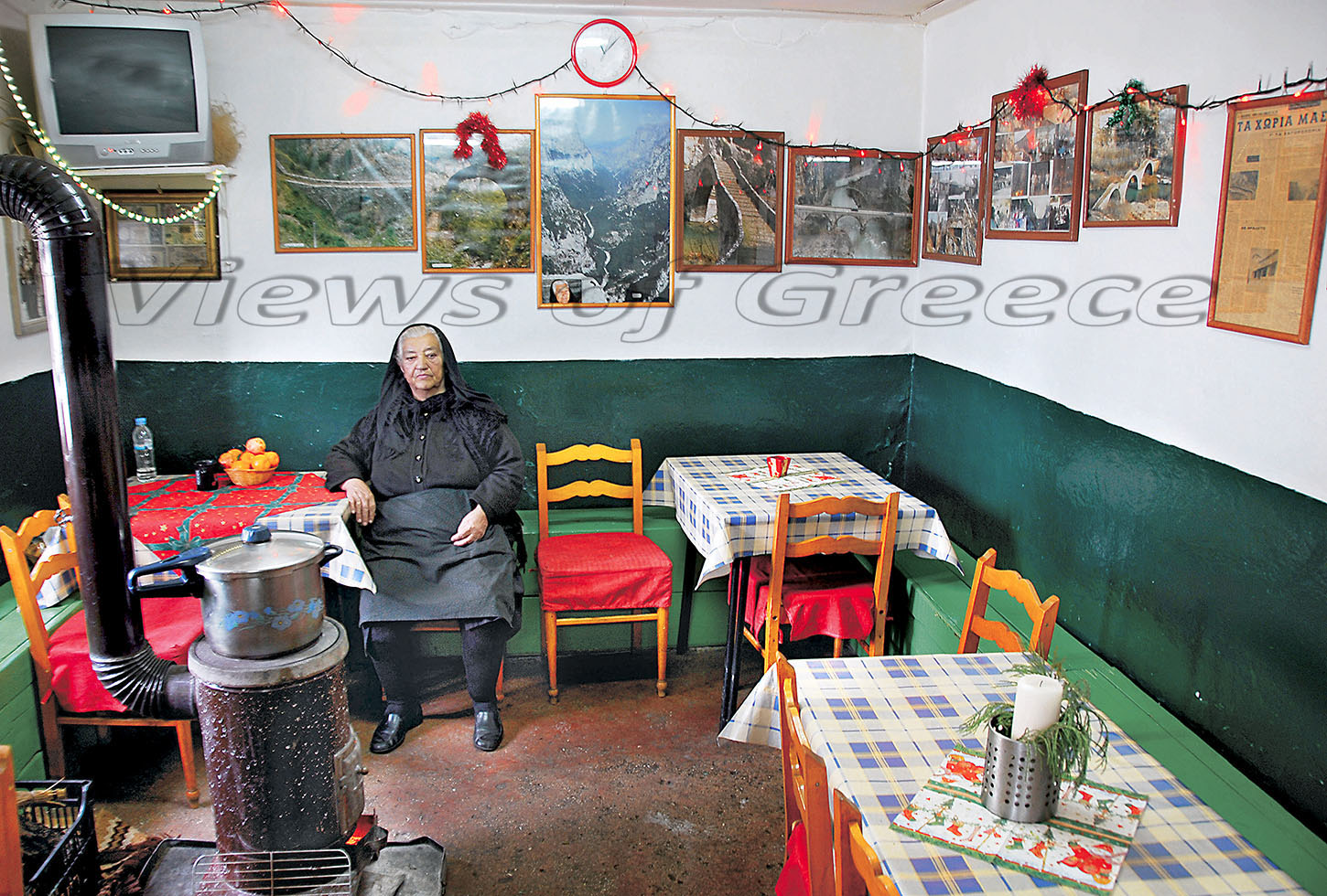 ΒΡΑΔΕΤΟ ΖΑΓΟΡΙ. Η γιαγιά Κωνσταντίνα στο καφενείο του Βραδέτου