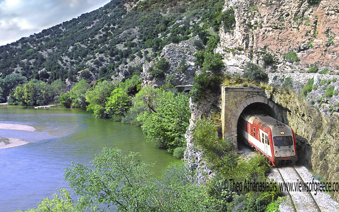 Μαγικές διαδρομές  με τρένο στην Ελλάδα