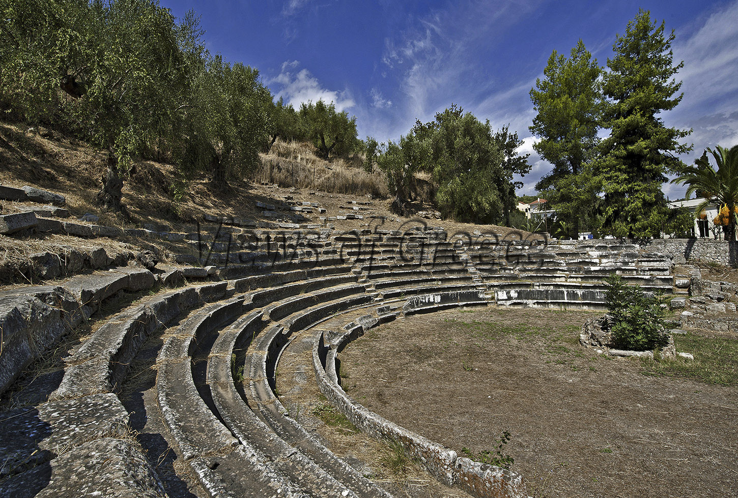 ΓΥΘΕΙΟ-ΠΑΡΑΛΙΕΣ-το-Ρωμαικό-θέατρο-στο-Γύθειο