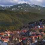 Κρίκελλο & Δομνίστα Ευρυτανίας, αγκαλιά με τα έλατα